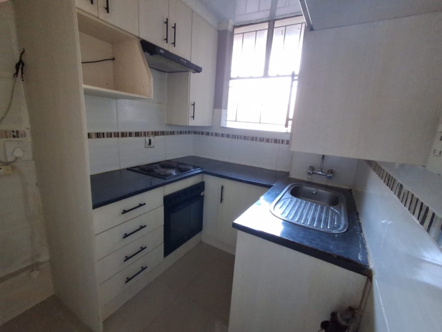2 Bedroom Property for Sale in Gezina Gauteng