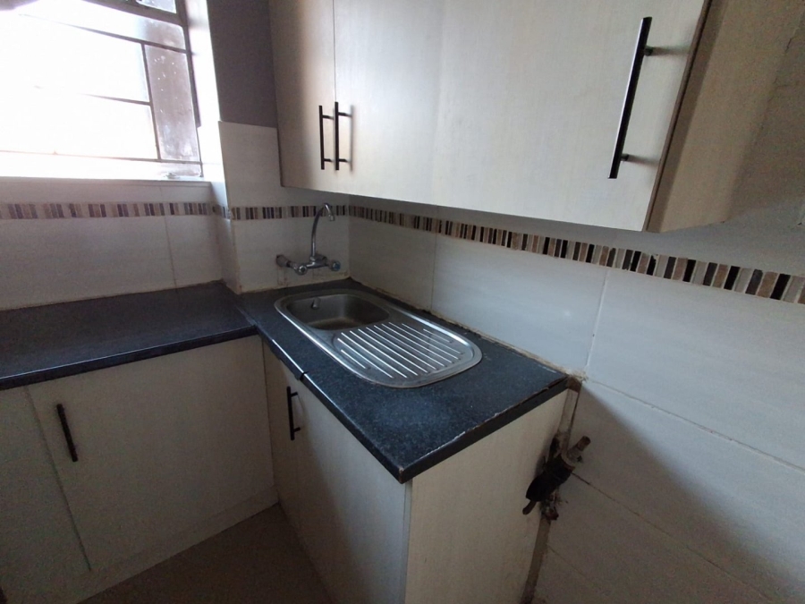 2 Bedroom Property for Sale in Gezina Gauteng