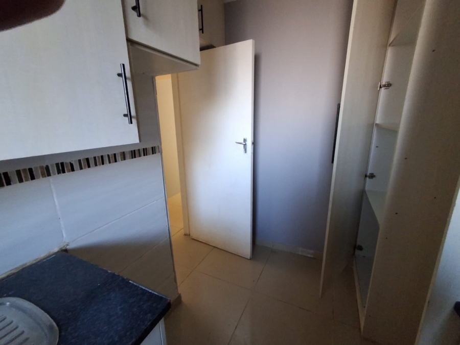 2 Bedroom Property for Sale in Gezina Gauteng