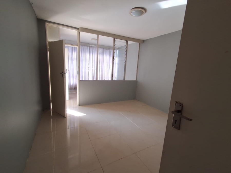2 Bedroom Property for Sale in Gezina Gauteng