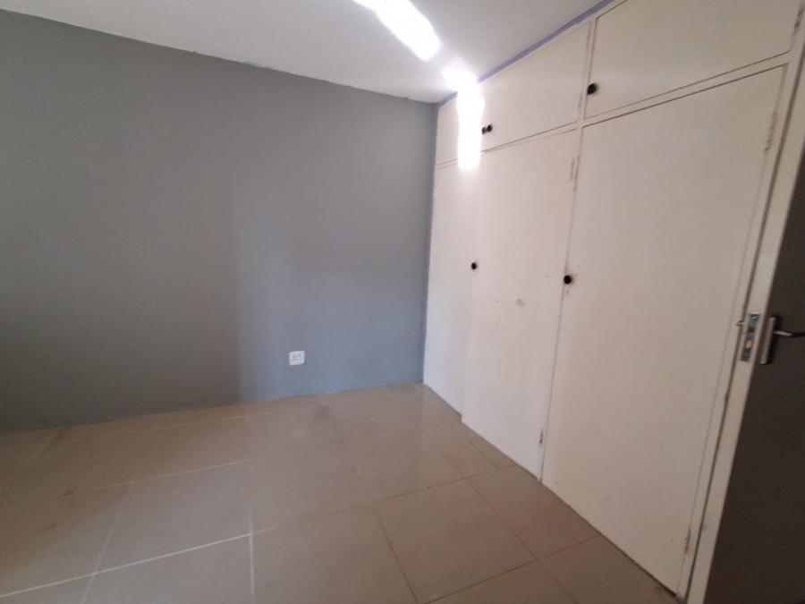 2 Bedroom Property for Sale in Gezina Gauteng