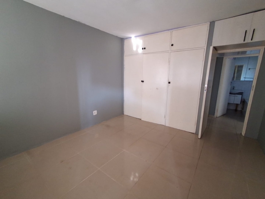 2 Bedroom Property for Sale in Gezina Gauteng