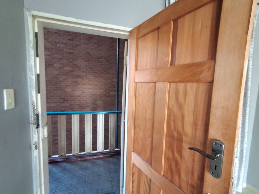 2 Bedroom Property for Sale in Gezina Gauteng