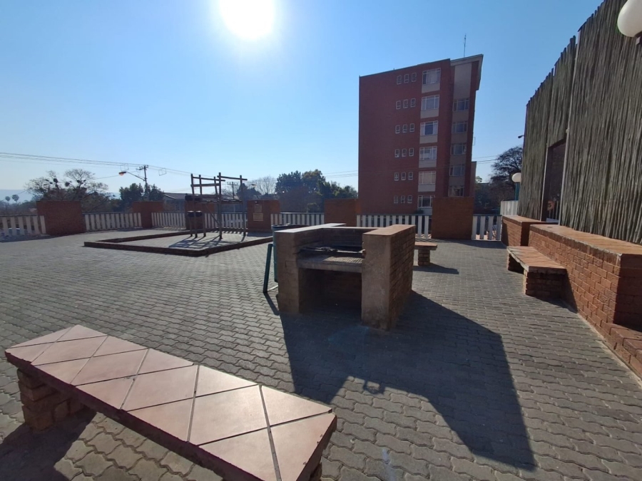 2 Bedroom Property for Sale in Gezina Gauteng