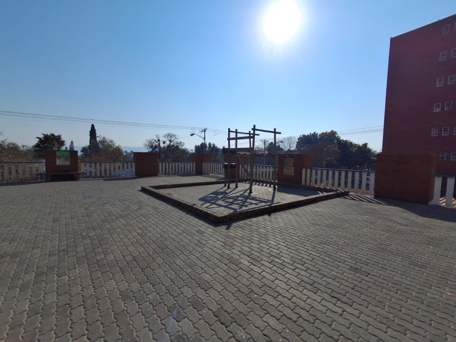 2 Bedroom Property for Sale in Gezina Gauteng