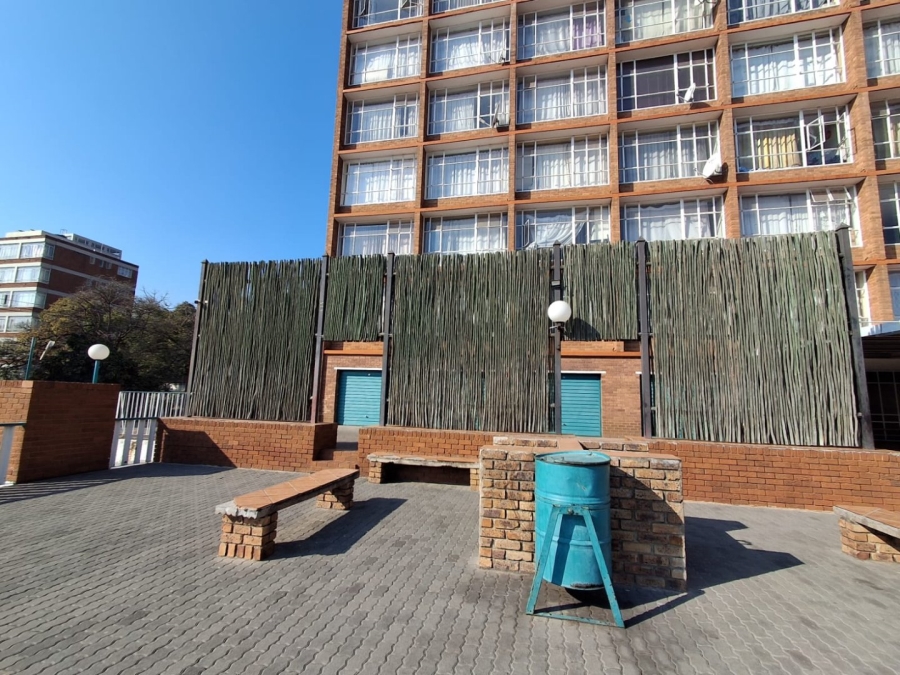2 Bedroom Property for Sale in Gezina Gauteng