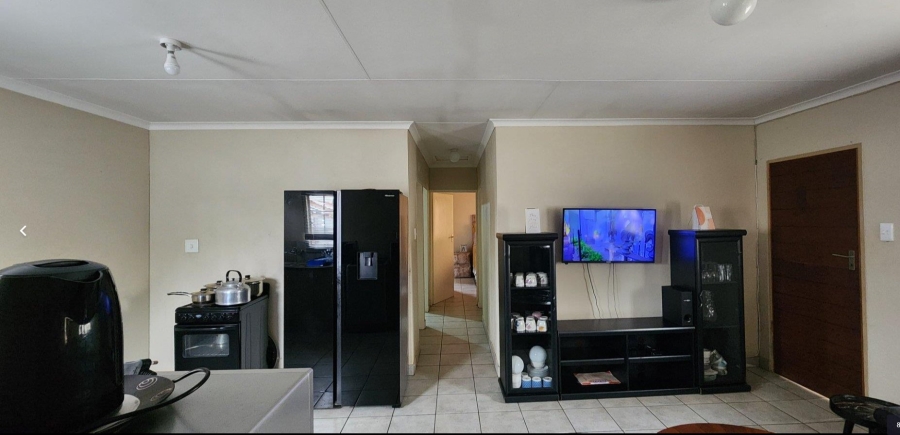3 Bedroom Property for Sale in Sky City Gauteng