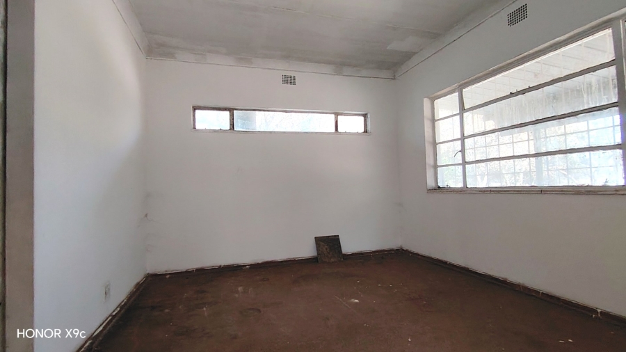 Commercial Property for Sale in Buyscelia Gauteng
