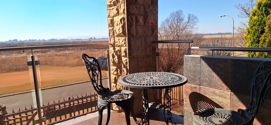 5 Bedroom Property for Sale in Golf Park Gauteng