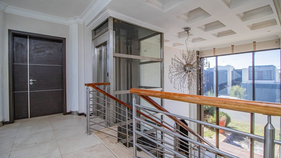 7 Bedroom Property for Sale in Serengeti Lifestyle Estate Gauteng