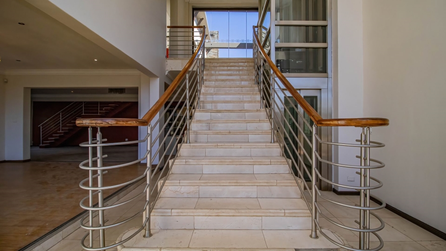 7 Bedroom Property for Sale in Serengeti Lifestyle Estate Gauteng