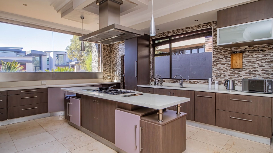 7 Bedroom Property for Sale in Serengeti Lifestyle Estate Gauteng