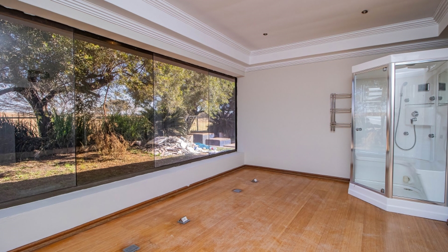 7 Bedroom Property for Sale in Serengeti Lifestyle Estate Gauteng