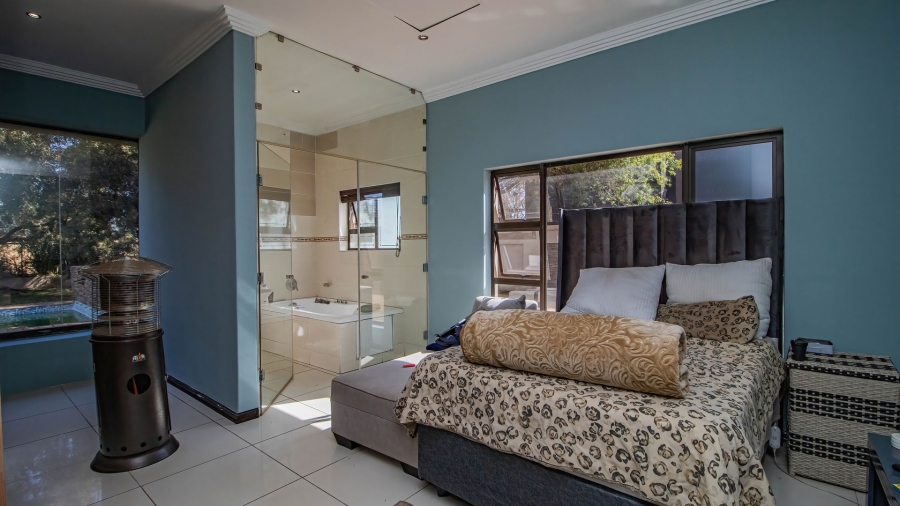 7 Bedroom Property for Sale in Serengeti Lifestyle Estate Gauteng