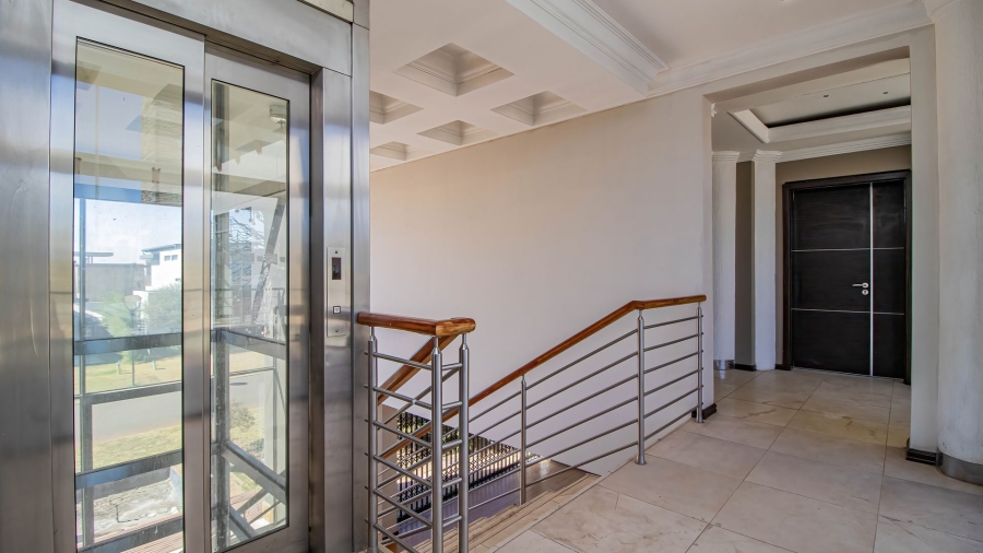 7 Bedroom Property for Sale in Serengeti Lifestyle Estate Gauteng