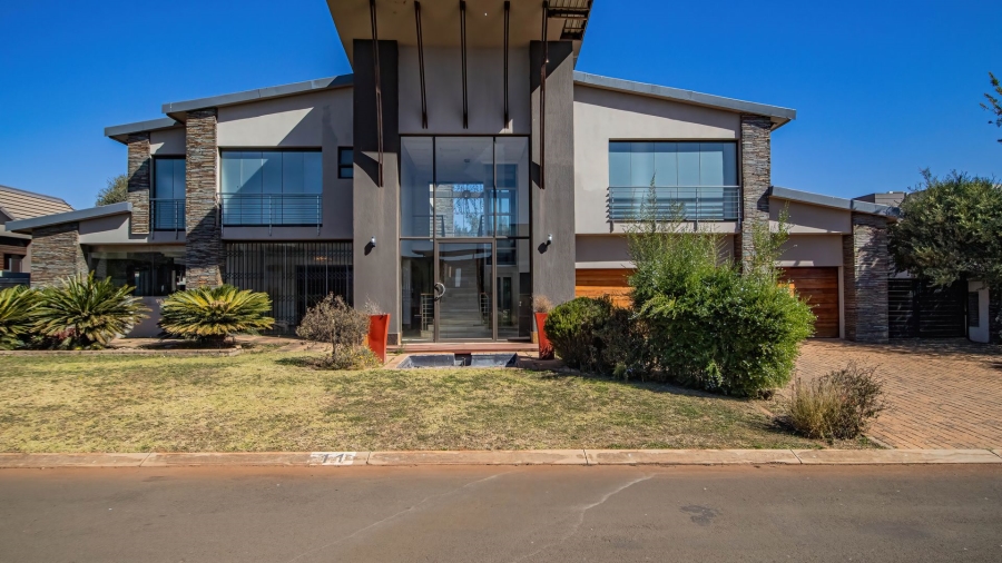 7 Bedroom Property for Sale in Serengeti Lifestyle Estate Gauteng