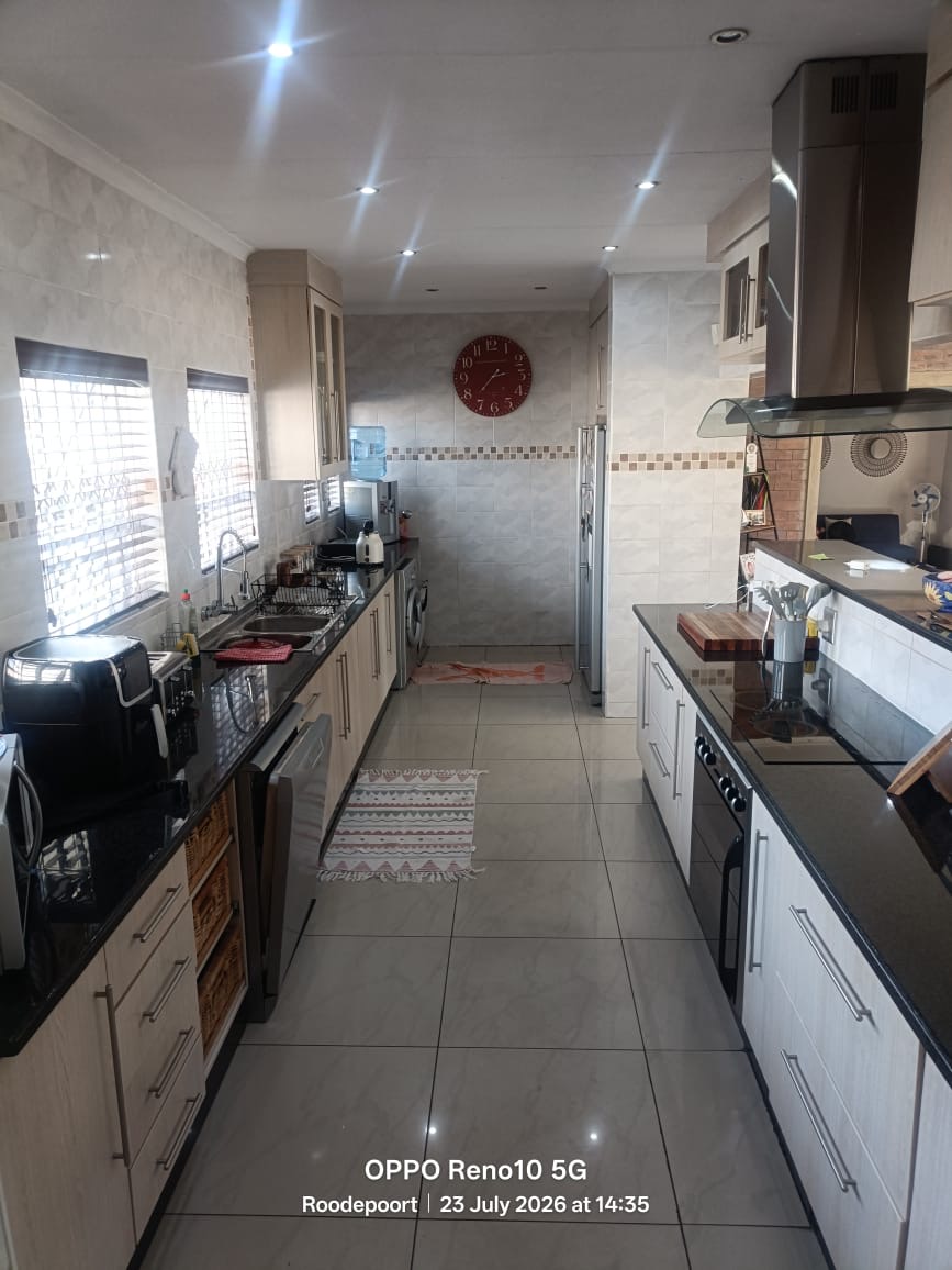 4 Bedroom Property for Sale in Roodepoort West Gauteng