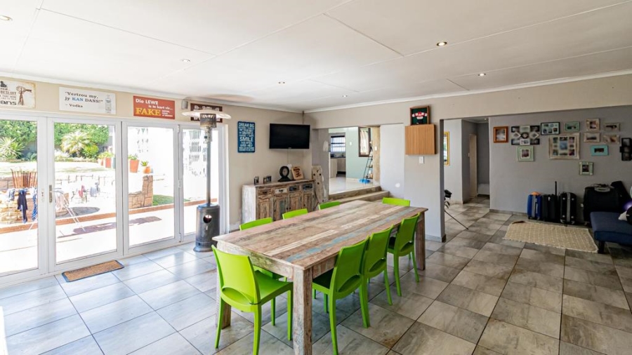4 Bedroom Property for Sale in Roodepoort West Gauteng