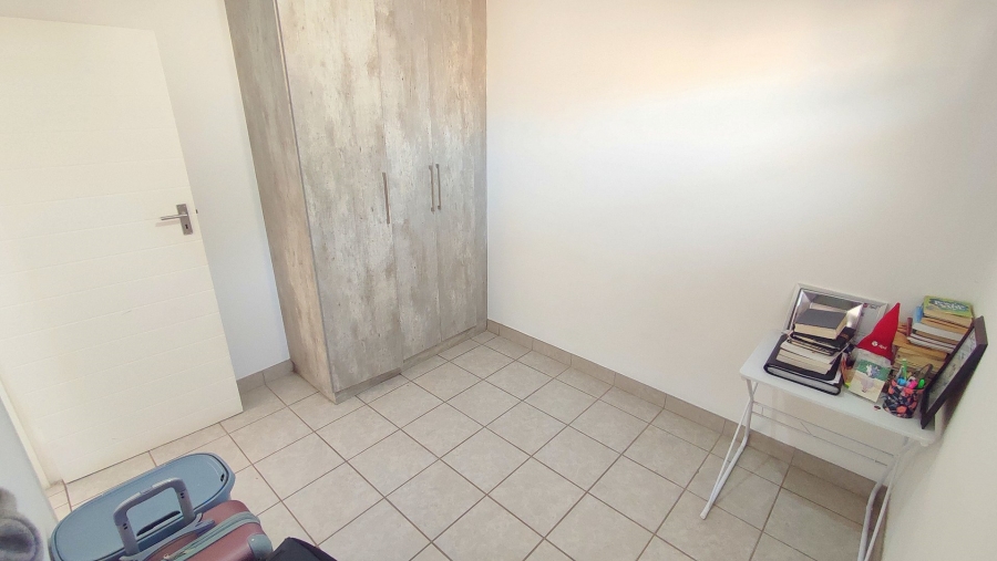 4 Bedroom Property for Sale in Monavoni Gauteng