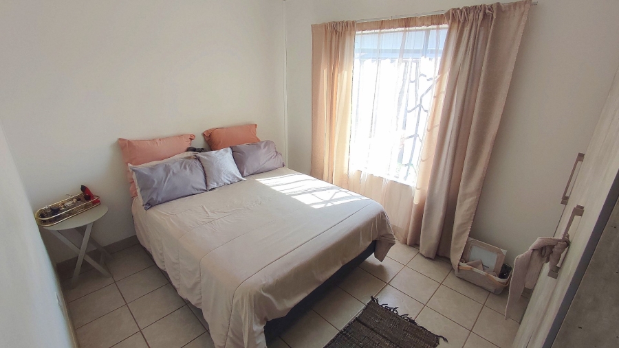4 Bedroom Property for Sale in Monavoni Gauteng