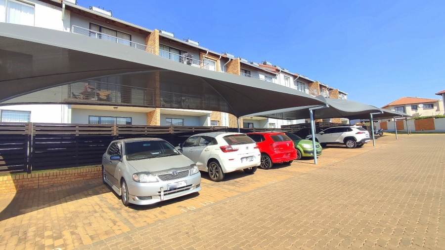4 Bedroom Property for Sale in Monavoni Gauteng