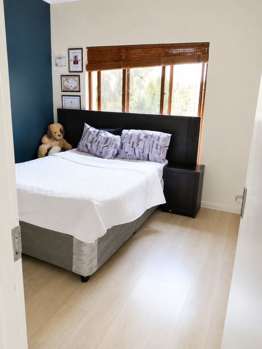 2 Bedroom Property for Sale in Sunninghill Gauteng