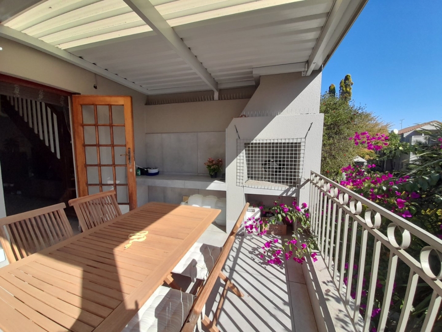 3 Bedroom Property for Sale in Bedfordview Gauteng
