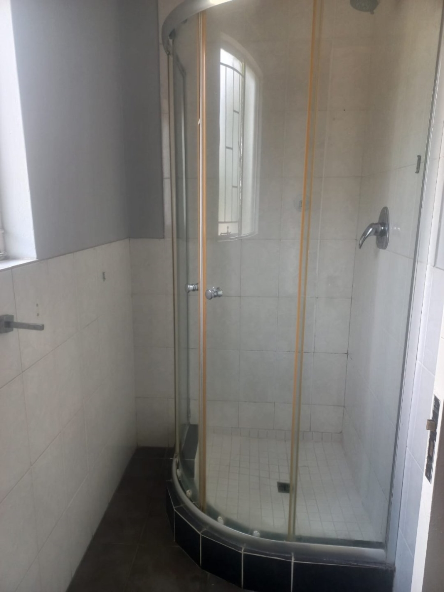 2 Bedroom Property for Sale in Greenstone Hill Gauteng