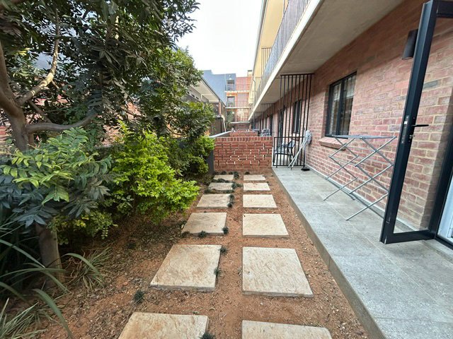 To Let 1 Bedroom Property for Rent in Hyde Park Gauteng