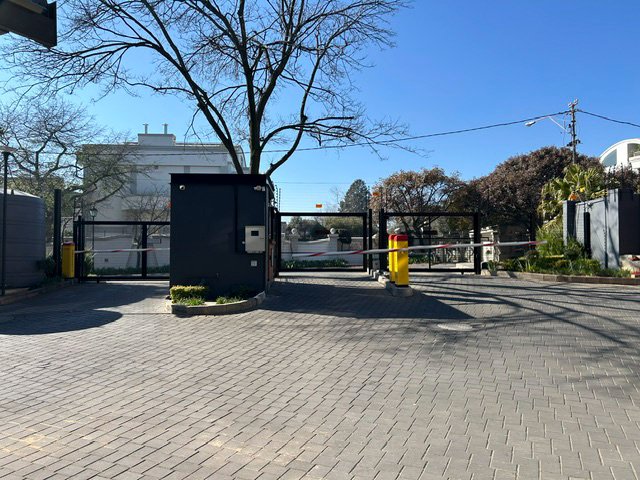 To Let 1 Bedroom Property for Rent in Hyde Park Gauteng
