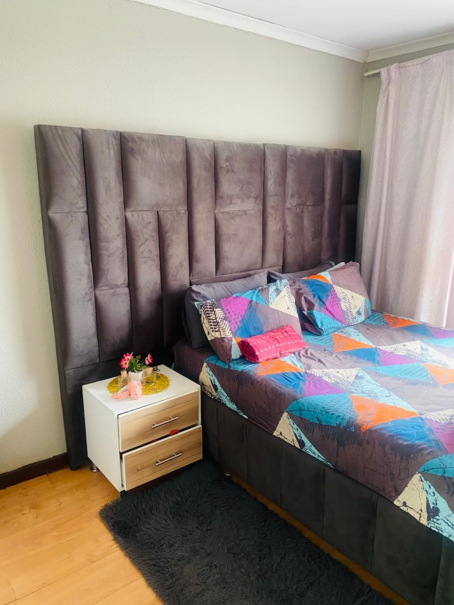 3 Bedroom Property for Sale in Clayville Industria Gauteng