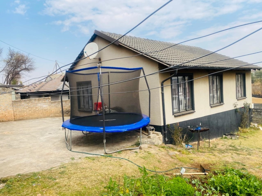 3 Bedroom Property for Sale in Clayville Industria Gauteng