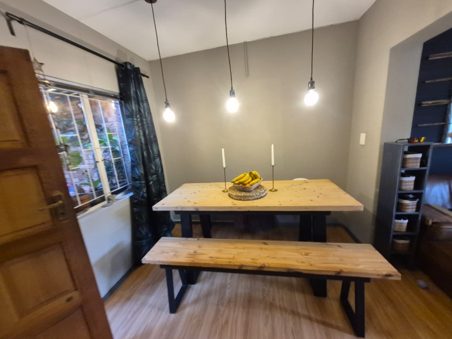 To Let 2 Bedroom Property for Rent in Die Hoewes Gauteng
