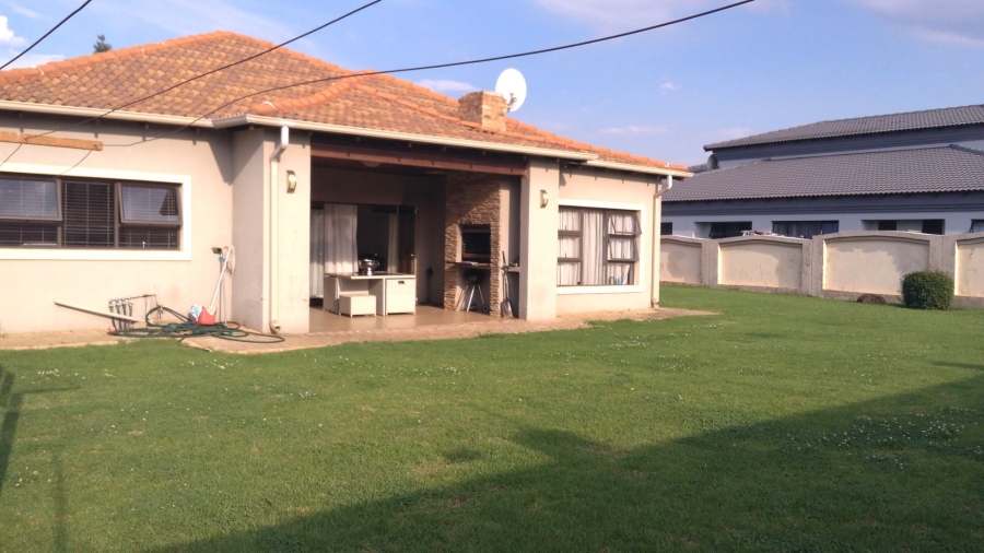 3 Bedroom Property for Sale in Heuwelsig Estate Gauteng