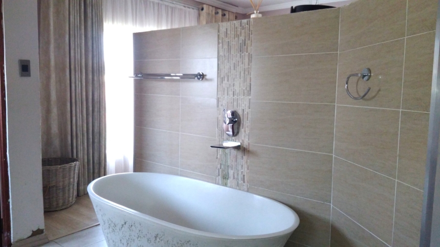 3 Bedroom Property for Sale in Heuwelsig Estate Gauteng