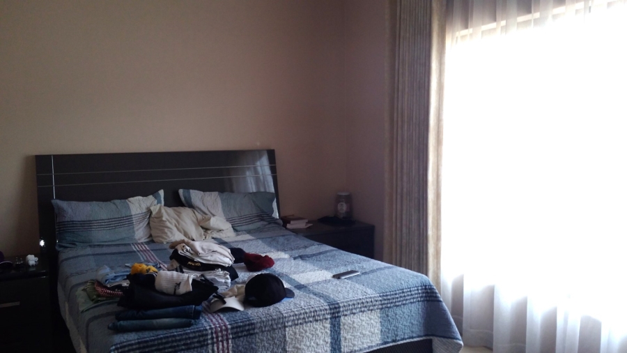 3 Bedroom Property for Sale in Heuwelsig Estate Gauteng