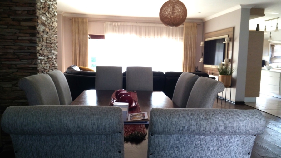 3 Bedroom Property for Sale in Heuwelsig Estate Gauteng