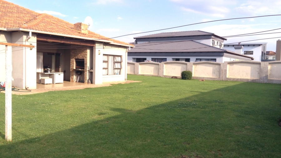 3 Bedroom Property for Sale in Heuwelsig Estate Gauteng
