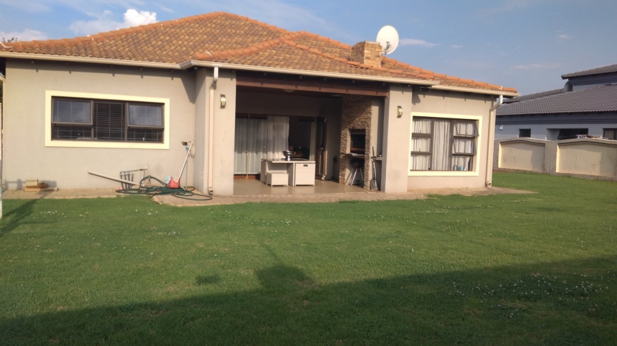 3 Bedroom Property for Sale in Heuwelsig Estate Gauteng