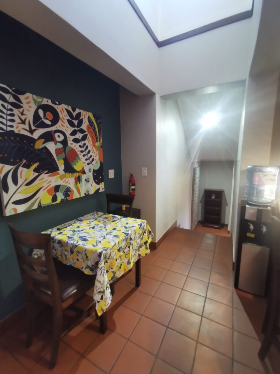 To Let 2 Bedroom Property for Rent in Bedfordview Gauteng