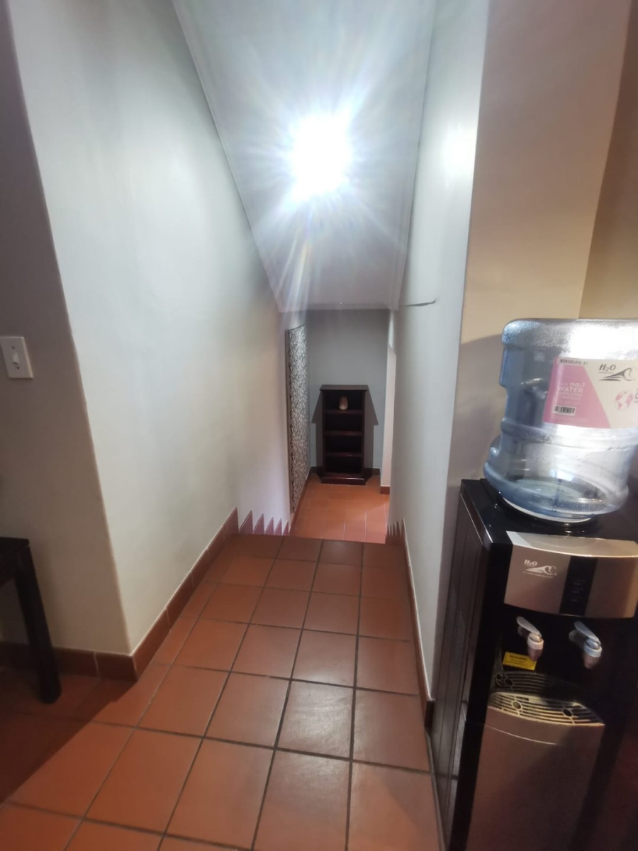 To Let 2 Bedroom Property for Rent in Bedfordview Gauteng