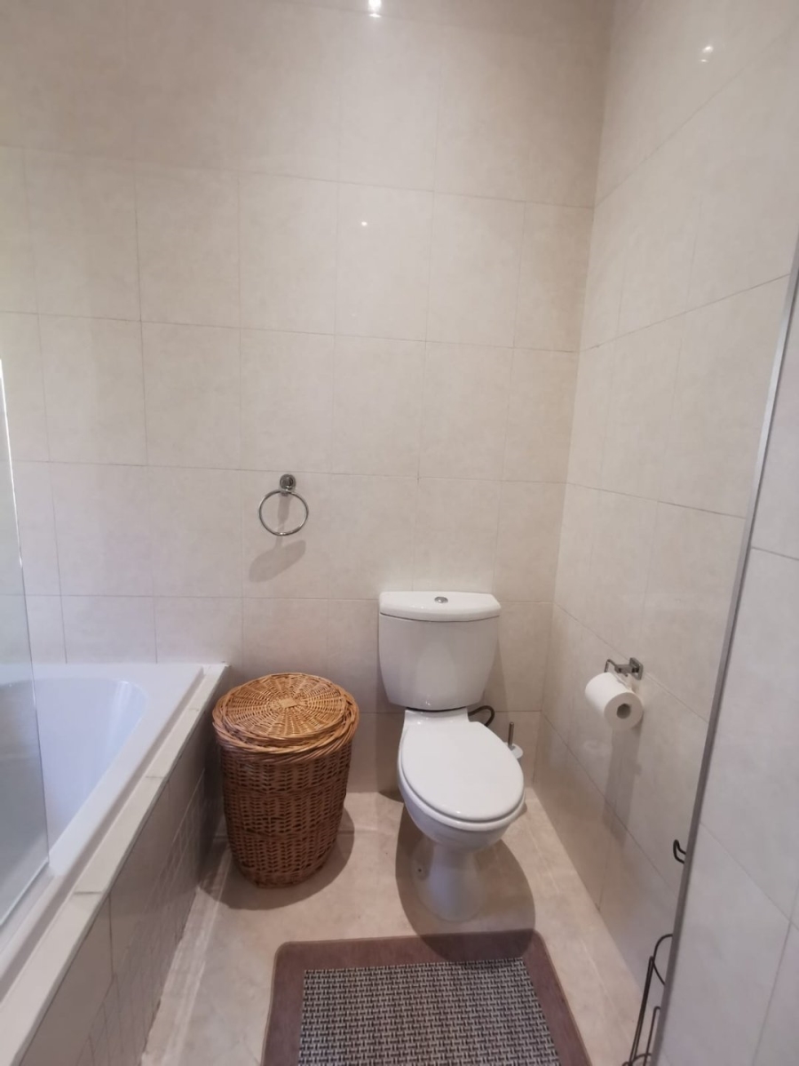 To Let 2 Bedroom Property for Rent in Bedfordview Gauteng