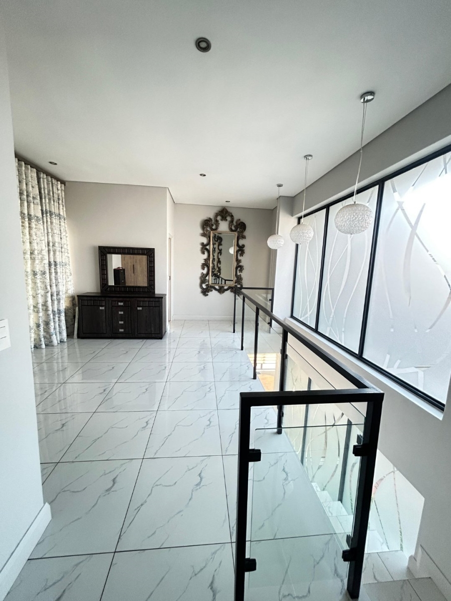4 Bedroom Property for Sale in Midstream Meadows Gauteng