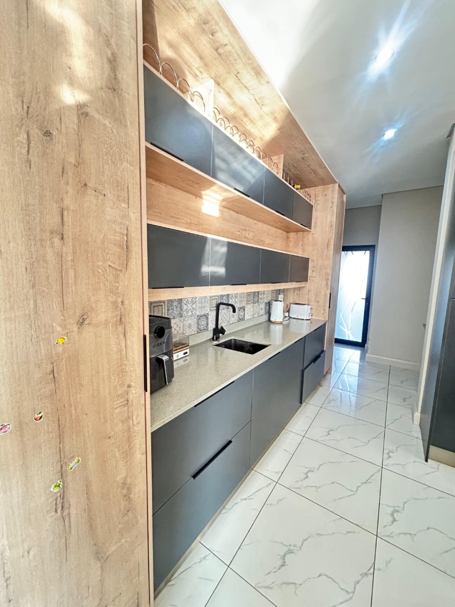 4 Bedroom Property for Sale in Midstream Meadows Gauteng