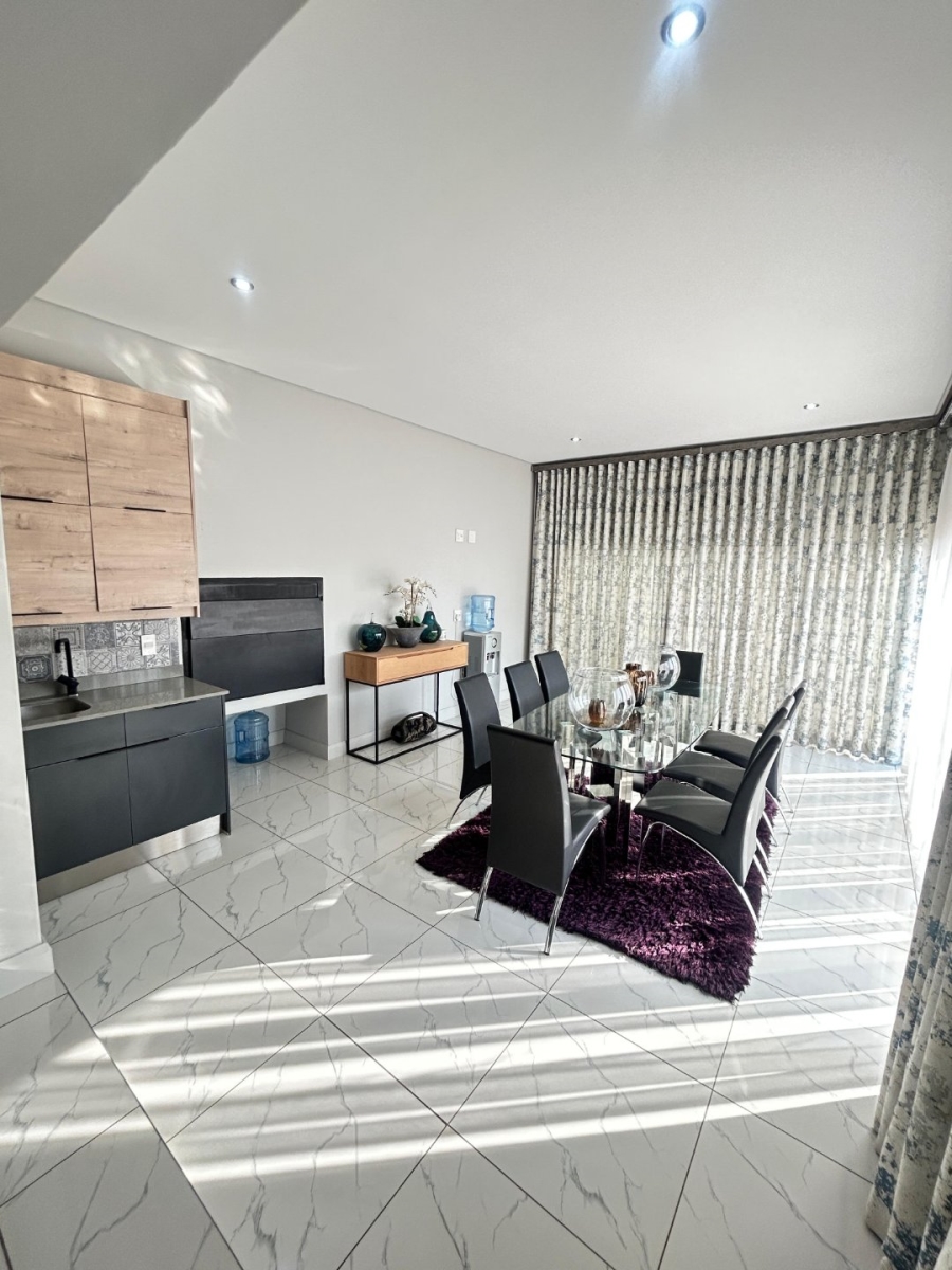 4 Bedroom Property for Sale in Midstream Meadows Gauteng