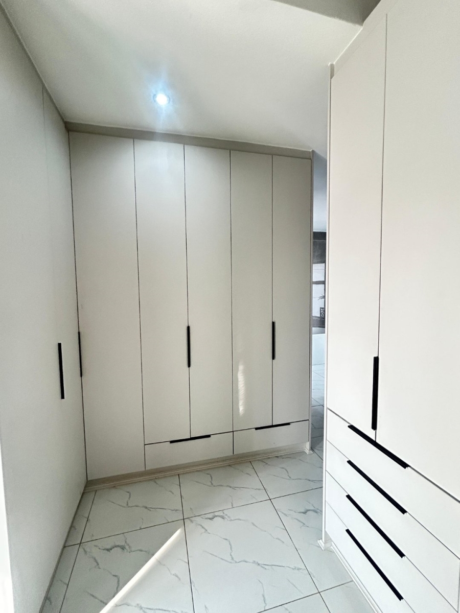4 Bedroom Property for Sale in Midstream Meadows Gauteng