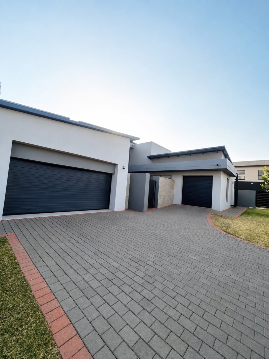 4 Bedroom Property for Sale in Midstream Meadows Gauteng