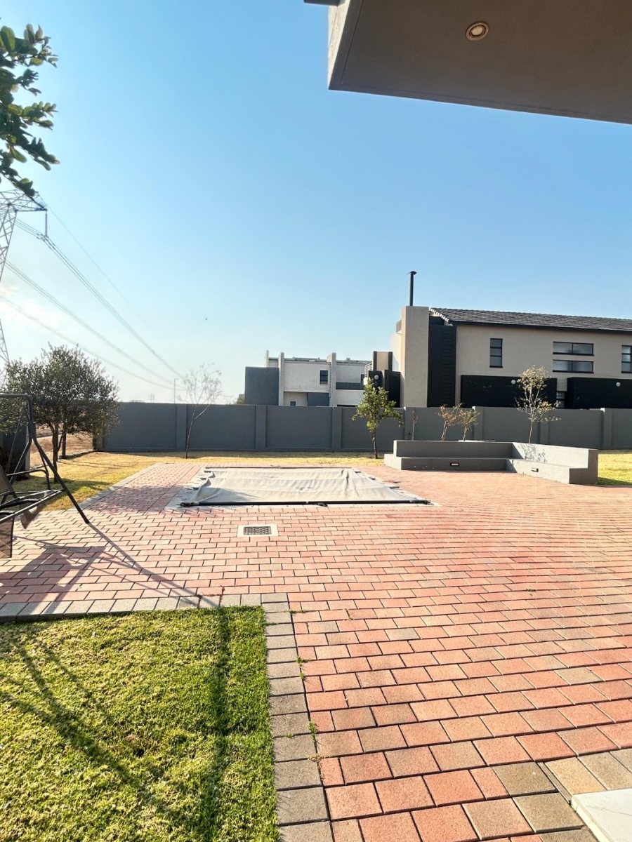 4 Bedroom Property for Sale in Midstream Meadows Gauteng