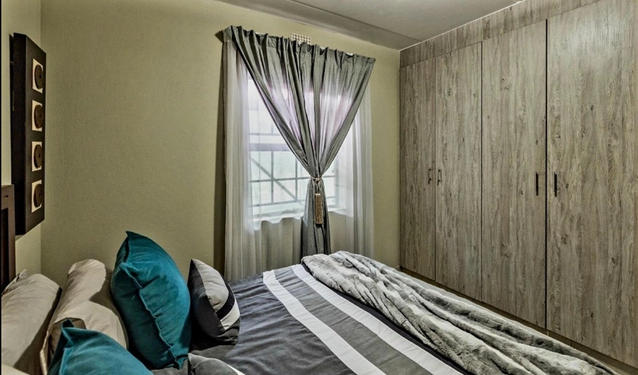 2 Bedroom Property for Sale in Montana Tuine Gauteng