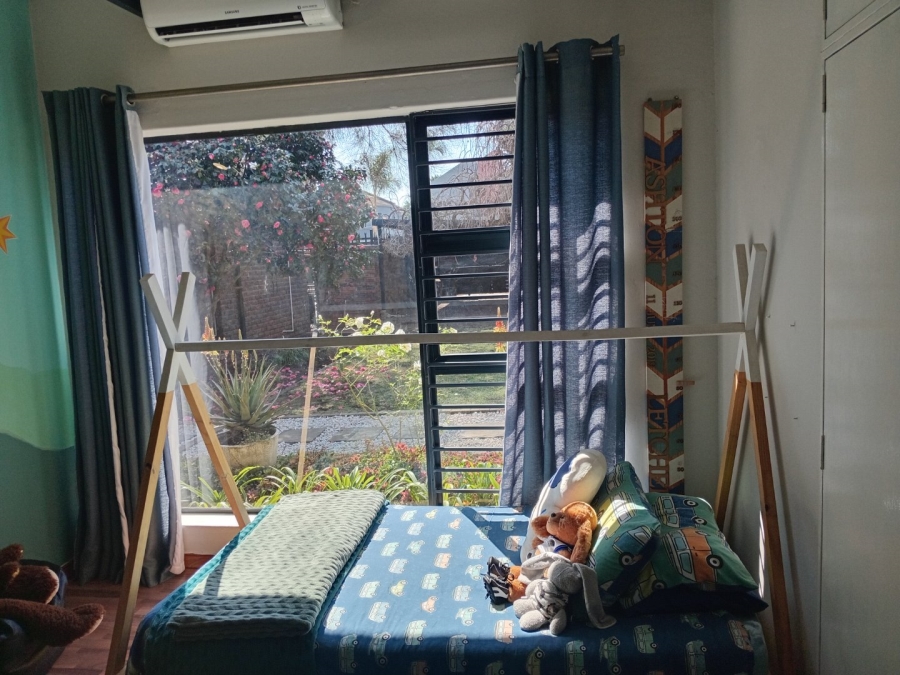 5 Bedroom Property for Sale in Wierda Park Gauteng